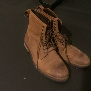 Men’s Leather Lace-Up Boots